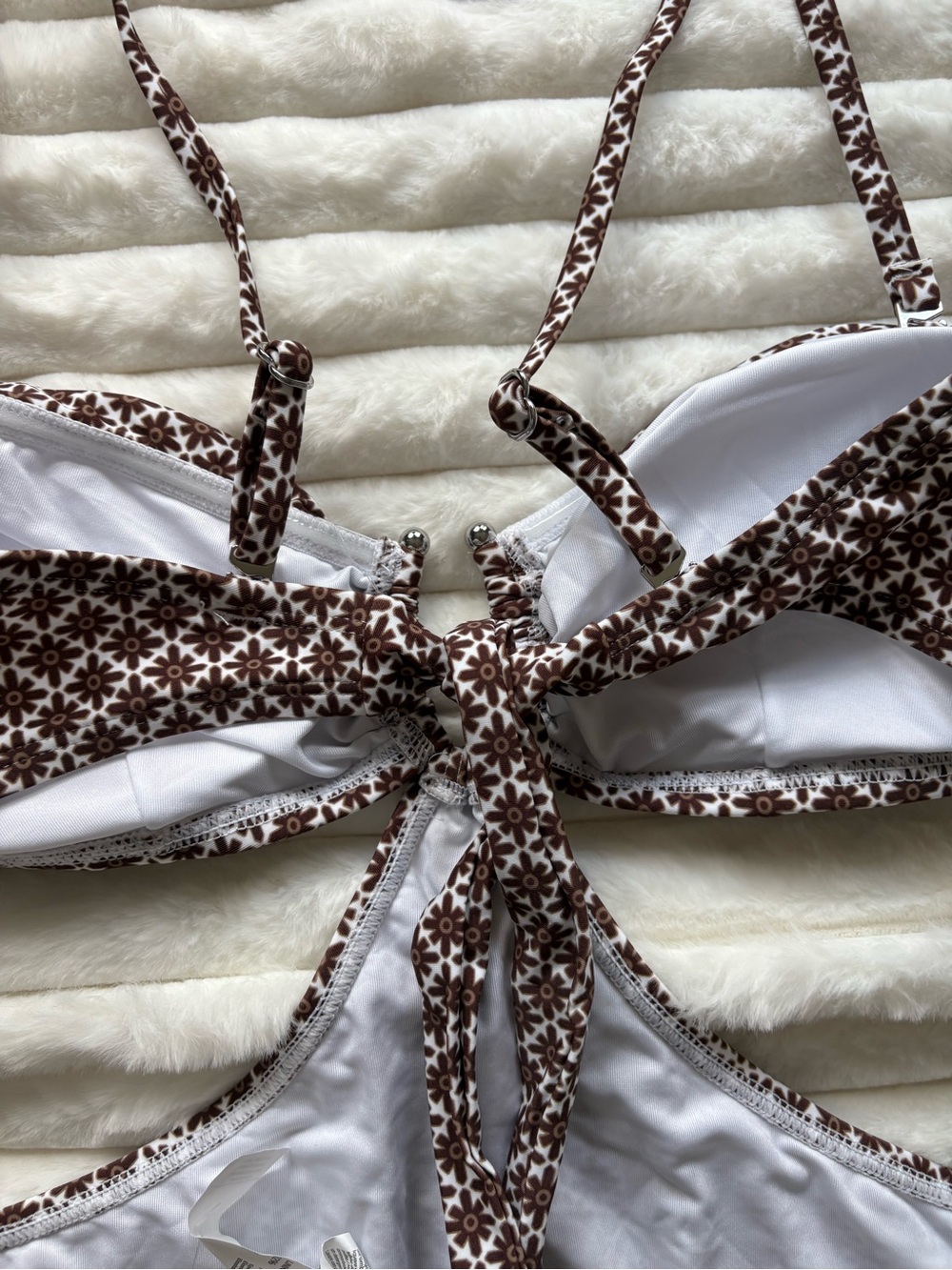 CUPSHE Jagger U-Ring Tie Back Monokini Swimsuit Size L NWT - Picture 9 of 16